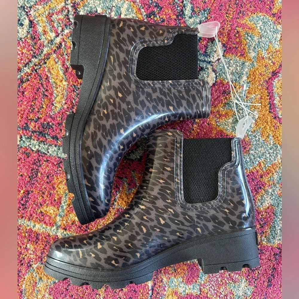 NWT Kensington | Women’s black/tan leopard print Ocean + Coast rain boot, size 9
